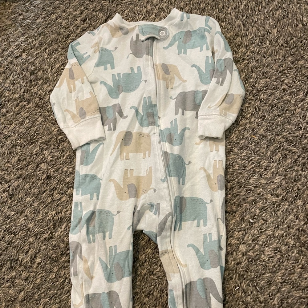Carters zip sleeper bundle 6 months